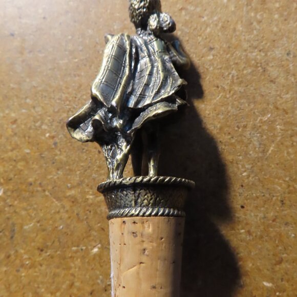 Dewar's 12 Bottle Stopper; Cork; Pewter; Scottish Warrior - Picture 3 of 3